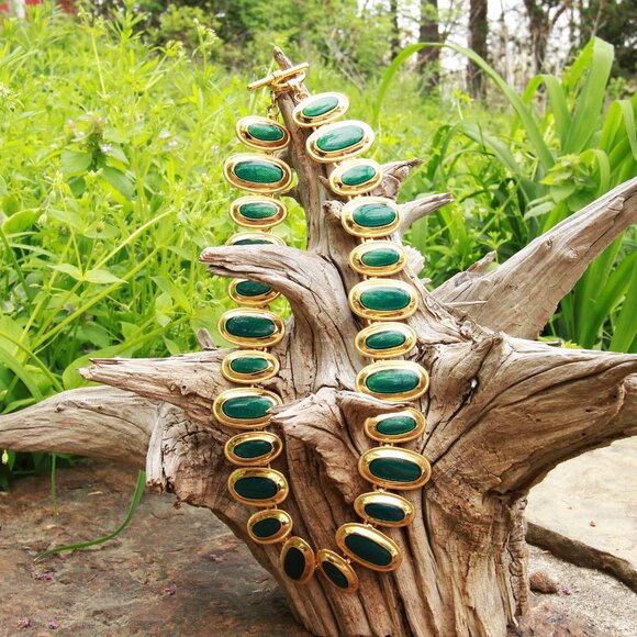 Vintage Courtney G Gold Tone with Green Enamel Necklace - Picture 4 of 11